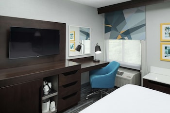 1 Queen Bed Nonsmoking
