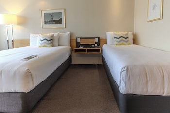 Superior Room (1 Double 1 Single)