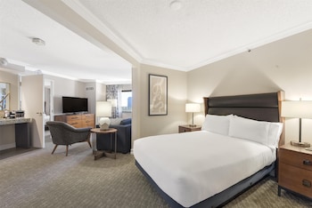 Suite, 2 Double Beds (Roll-In Shower)