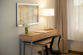 Standard Room, 1 King Bed, Accessible (Communication Accessible)