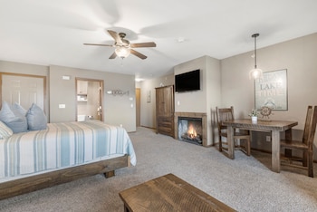 Studio Condo - Terrace Level - 1502A