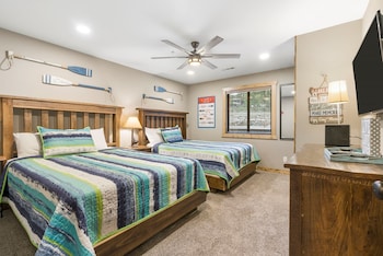 3-BD Lake View Condo - Walk-In Level - 1112