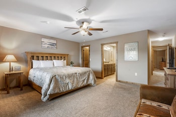 3-BD Condo - Terrace Level - 1102