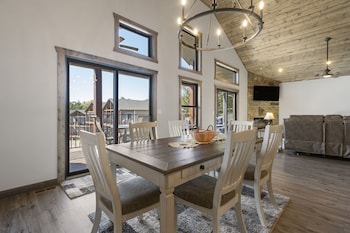 Indian Point - 5-Bedroom Lodge 50