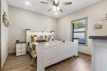 Indian Point - 5-Bedroom Lodge 50