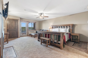 2-BD Lake View Condo - Walk-In Level - 1206