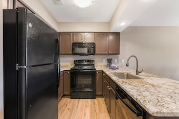 1-BD Condo - Walk-In Level - 1106B