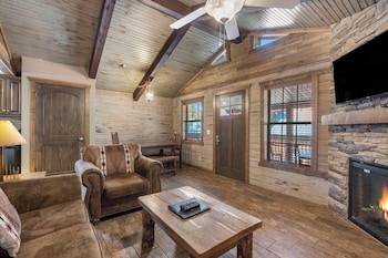 Cabin, 1 Bedroom, Lake View (#20)