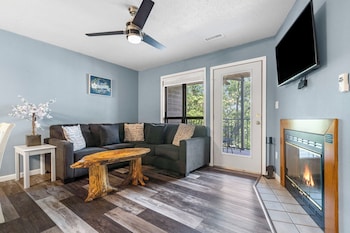 2 Bedroom Waterfront Condo #604