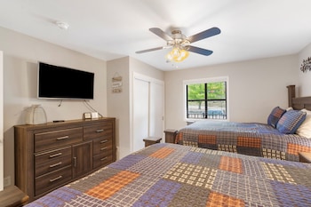 1-BD Lake View Condo - Walk-In Level - 1505
