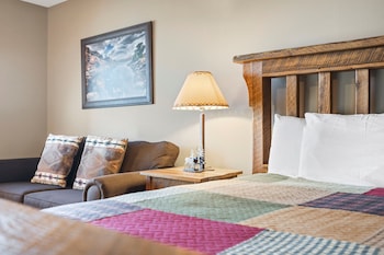 2-BD Lake View Condo - Penthouse Suite - 1116