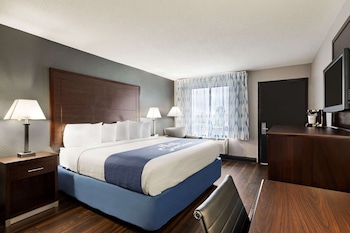 Room, 1 King Bed, Accessible, Smoking