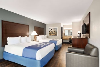 Room, 2 Queen Beds, Non Smoking