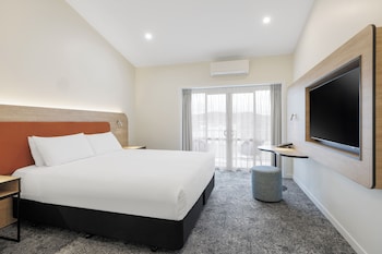 Superior Harbourview 1 King