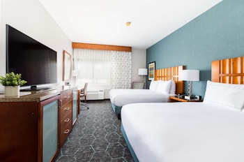 Two Queen Beds, Non-Smoking, Accessible