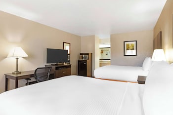 Standard Room, 2 Queen Beds, Non Smoking, Refrigerator & Microwave
