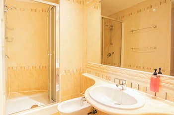 Shared Dormitory, Mixed Dorm (4 People)