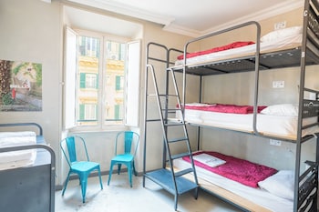 Shared Dormitory, Women only (3 people)