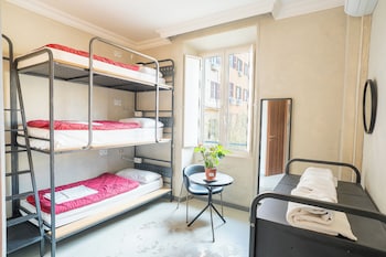 Bed in 5 bed mixed dorm