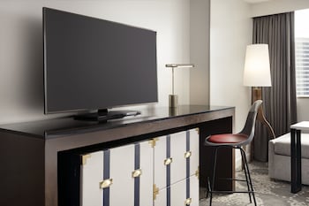 Classic Room, 1 King Bed