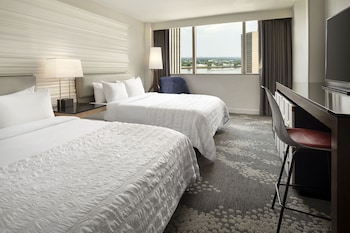 Superior Room, 2 Queen Beds, River View (Mobility/Hearing Access, Roll-In Shwr)