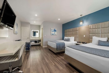 Standard Room, 2 Queen Beds, Non Smoking, Refrigerator