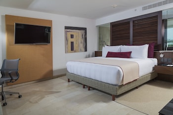 Classic Room, 1 King Bed