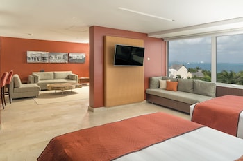 Deluxe Suite (Intercontinental)
