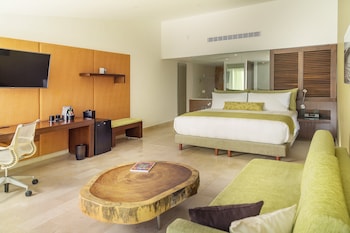 Club Room, 1 King Bed, Terrace, Ocean View