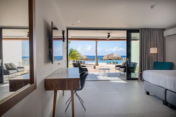Premium Apartment, 3 Bedrooms, Ocean View, Beachfront