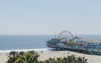 Room, 1 King Bed, Mobility Accessible, Balcony (The 720, Oceanfront)