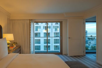 Suite, 1 Bedroom, Corner (Oceanfront)