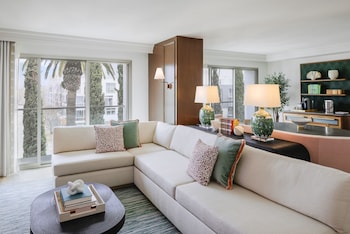 Suite, 1 Bedroom, City View
