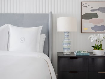 Suite, 1 Bedroom, Mobility Accessible, City View (Accessible Shower)