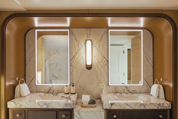 Grand Villa, 2 Bedrooms (Two Story, Atrium)