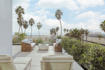 Malibu Terrace King Suite