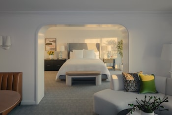 Room, 1 King Bed, Balcony, Oceanfront (The 720)