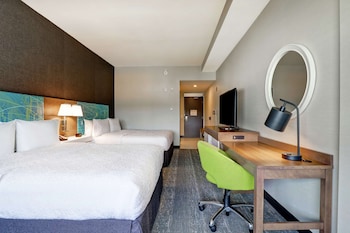 Signature Room, 2 Queen Beds, Accessible