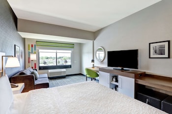 Signature Room, 1 King Bed, Accessible