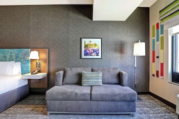Signature Room, 1 King Bed, Accessible