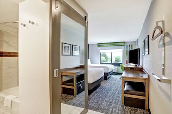 Standard Room, 2 Double Beds, Non Smoking