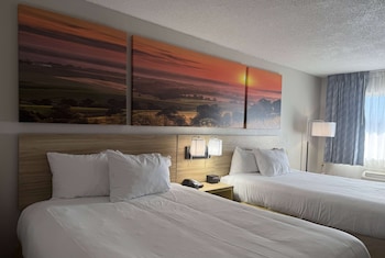 Room, 2 Queen Beds, Non Smoking
