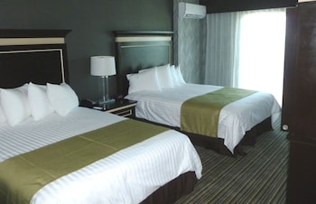 Room, 2 Queen Beds, Non Smoking (Cove)