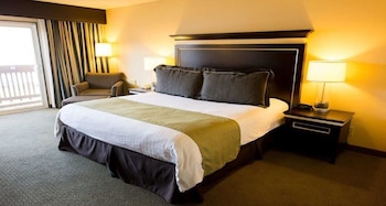 Junior Studio Suite, 1 King Bed, Non Smoking, Ocean View