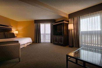 Junior Studio Suite, 1 King Bed, Non Smoking, Ocean View
