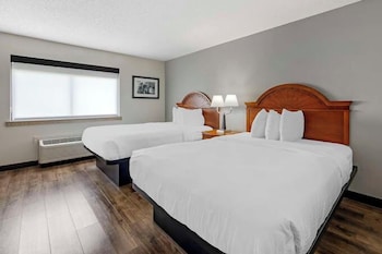 Suite, 2 Queen Beds, Accessible, Refrigerator & Microwave (with Sofabed)