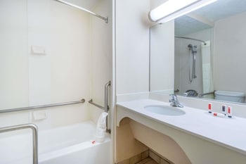 Suite, 1 King Bed, Non Smoking