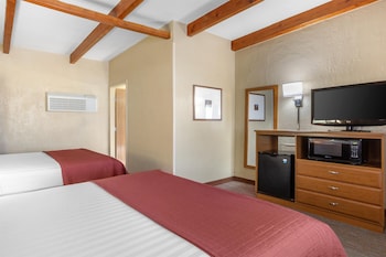 Standard Room, 2 Queen Beds, Non Smoking