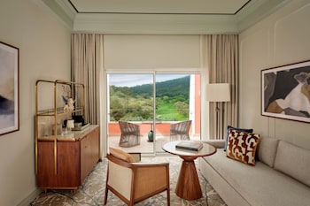 Junior Suite, Resort View (Balcony)