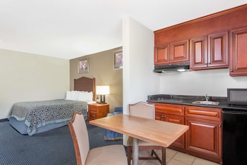 Room, 1 Queen Bed, Non Smoking
